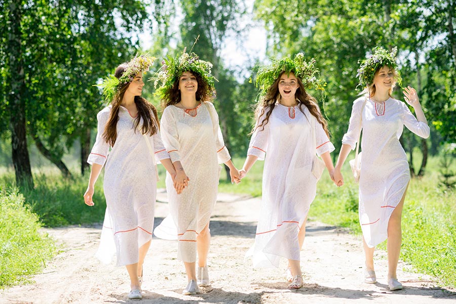 A cozy shot with Slavic girls — straight from Moscow