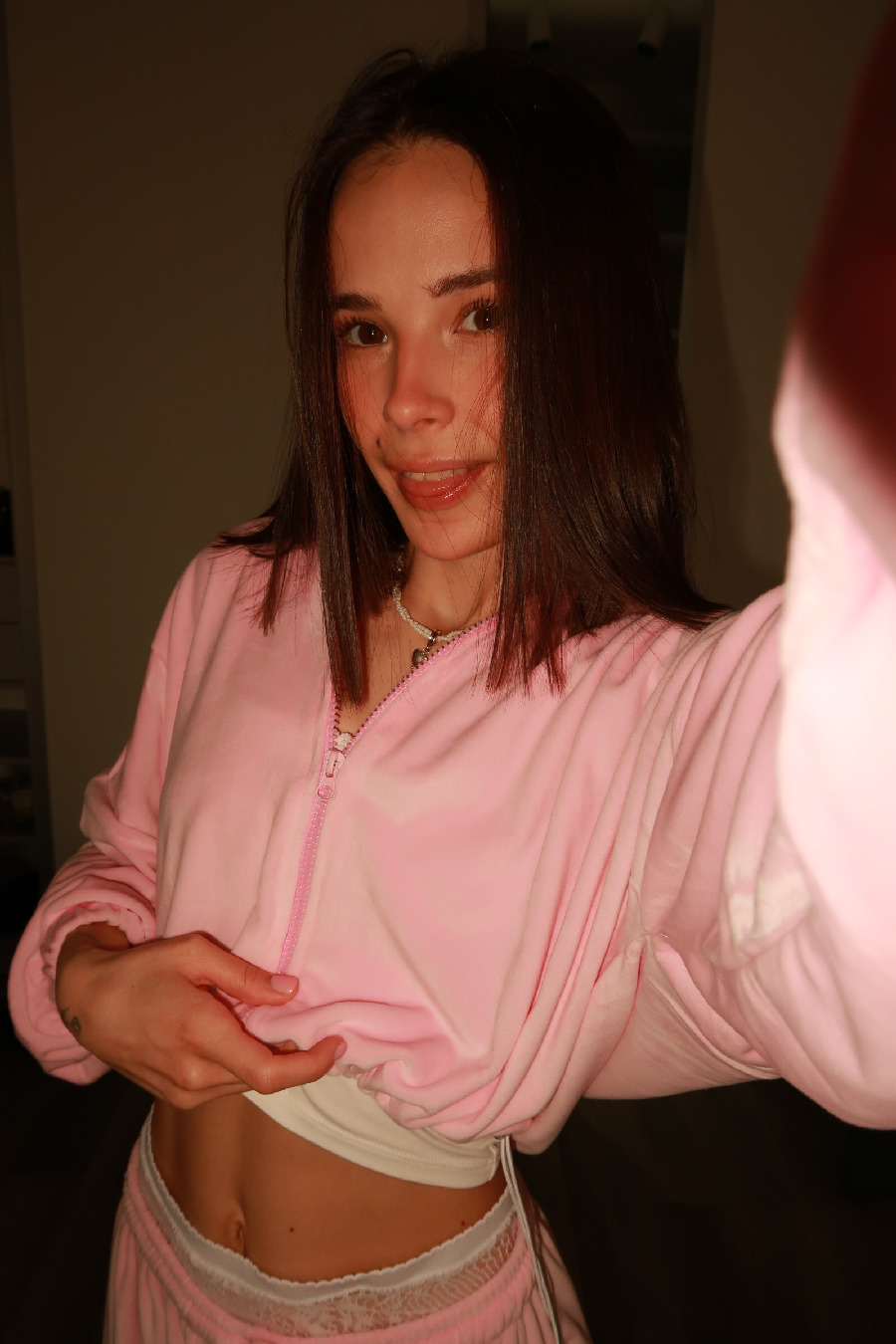 Tina brings the glow — live moments in Moscow